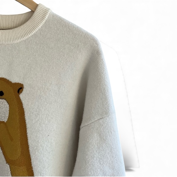 URBAN REVIVO ANIMAL EMBOSSED KNITTED Sweater - Picture 4 of 11